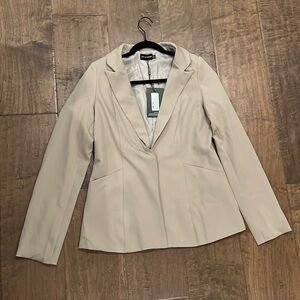 NWT Pretty Little Thing Blazer